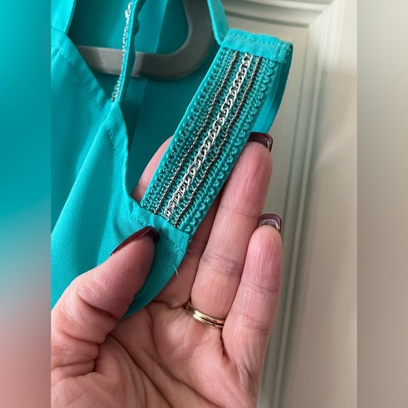 EST. 1946 Teal Polyester Flowy Short Sleeve Blouse Women’s Size Medium - Picture 5 of 13